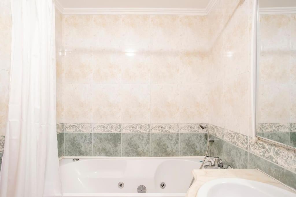 Apartamento Em Lisboa, Perto De Sintra Fontainhas  Eksteriør billede